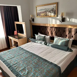 Blue Tuana Old Otel